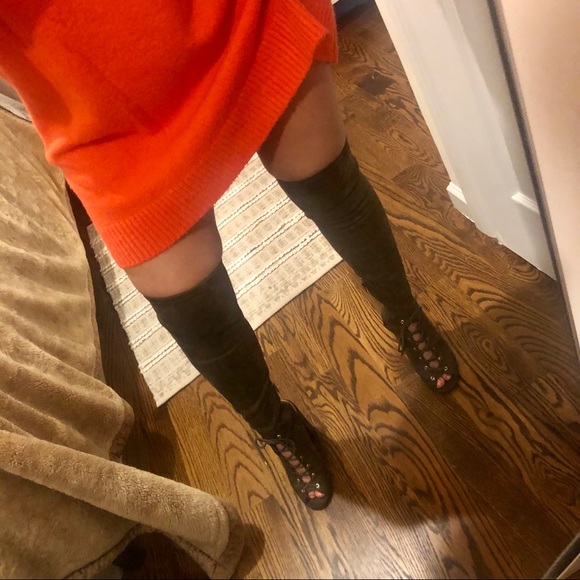 Guess Boots - Picture 2 of 13